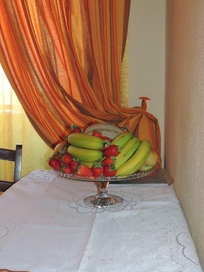 Bed and Breakfast La Marina Кальяри Экстерьер фото