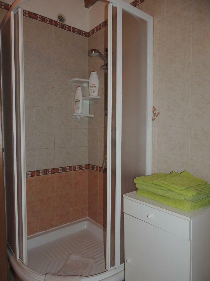 Bed and Breakfast La Marina Кальяри Экстерьер фото