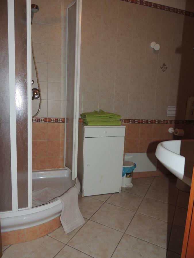 Bed and Breakfast La Marina Кальяри Экстерьер фото